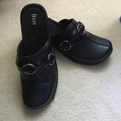 Bass Clogs 9