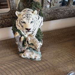 Figurine