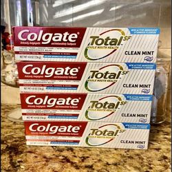 Set of 4 colgate total whole mouth health CLEAN MINT•4.8oz•all for $10