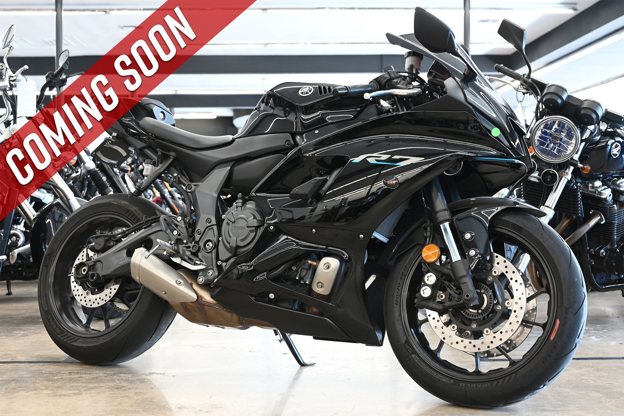 2022 YAMAHA R7