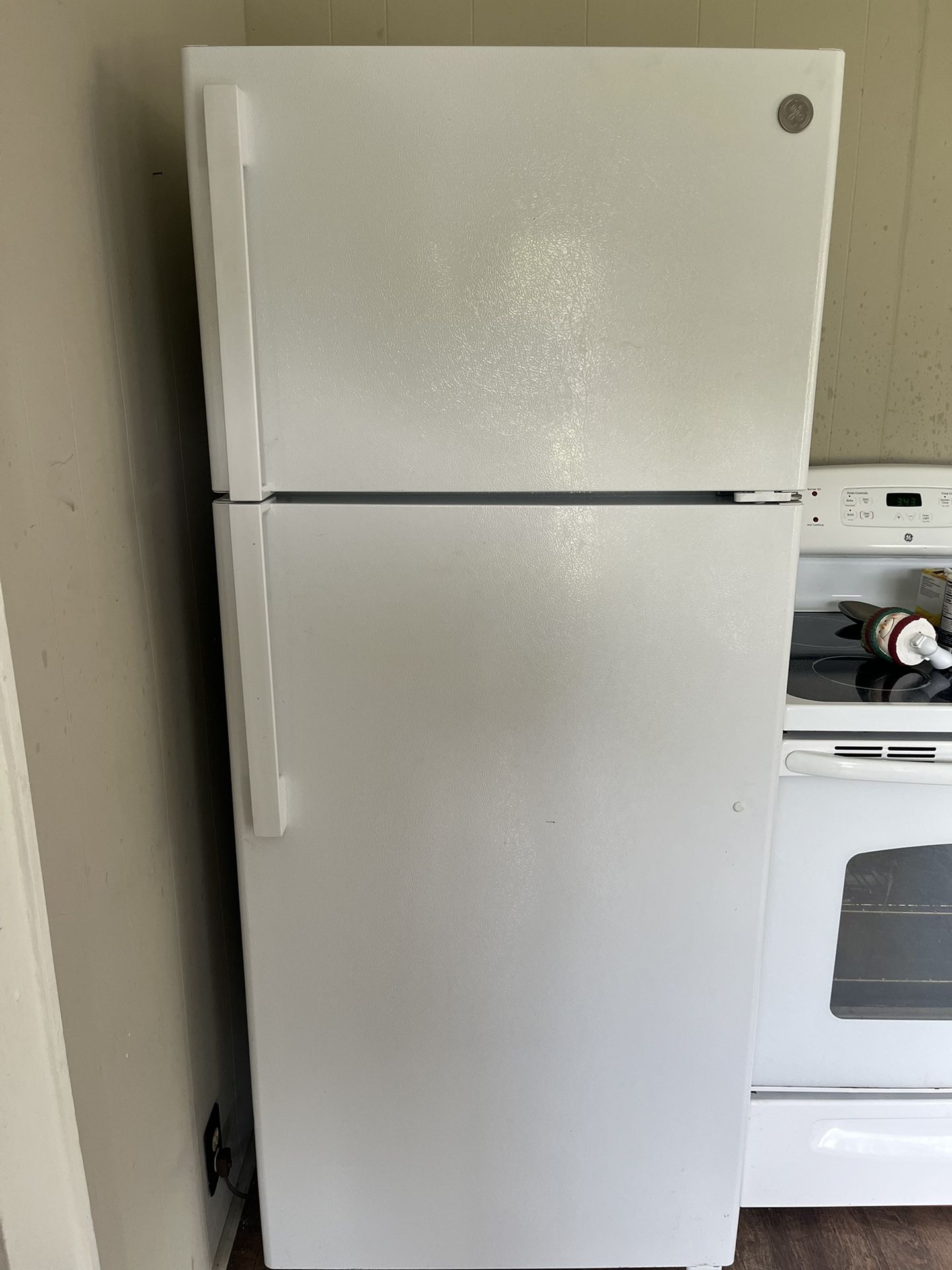 Refrigerator General Electric