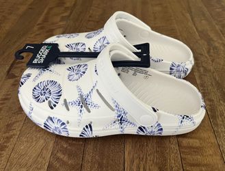 Rugged Shark Shoes Sz 7 NWT