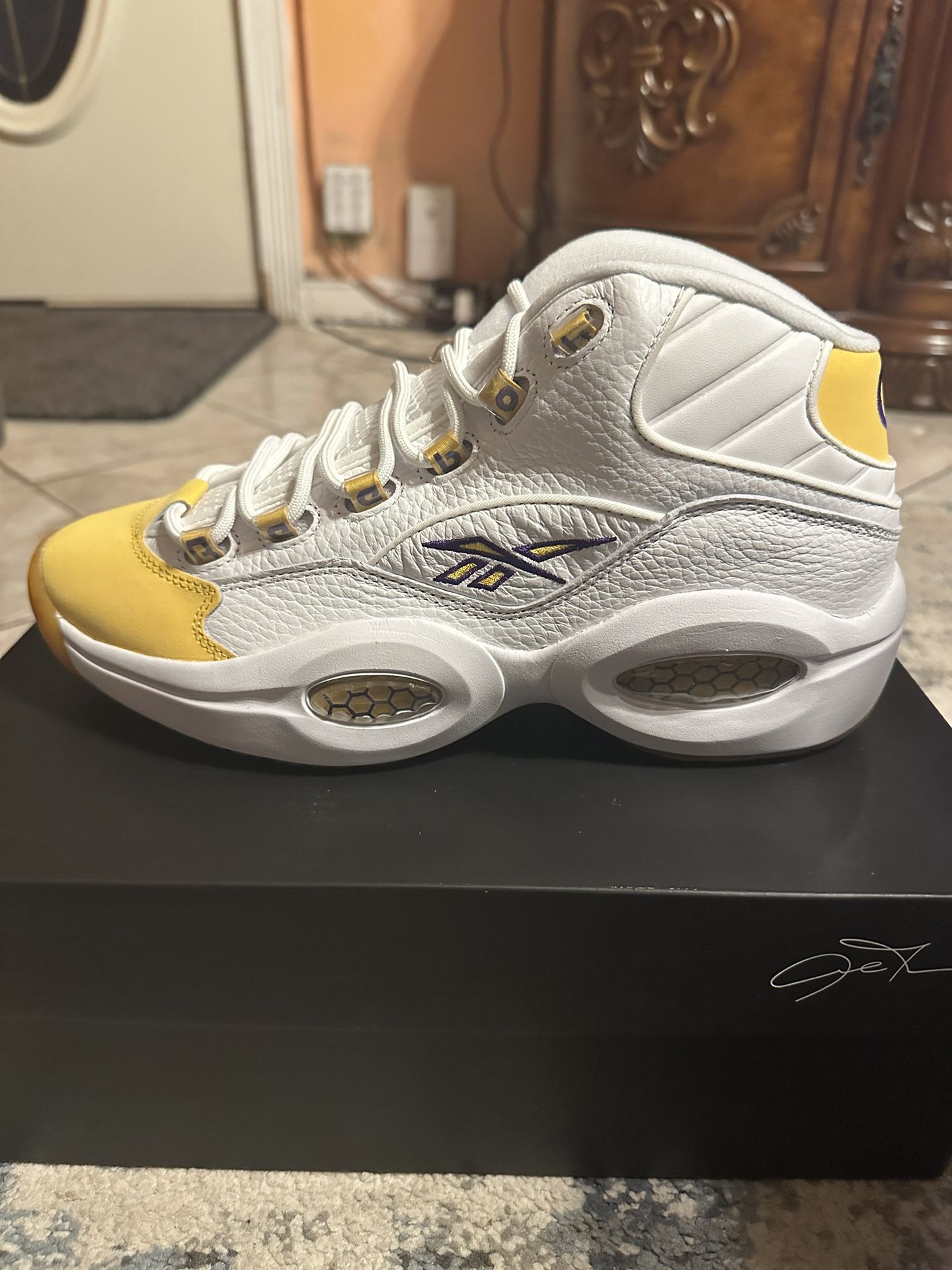 Brand new Reebok Question Mid Yellow Toe size 9.5 with Box 