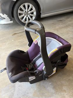 Baby trend car seat