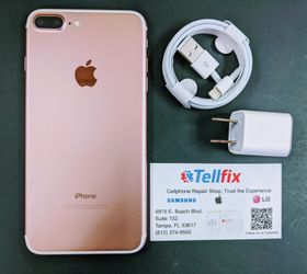 iPhone 7 Plus. 32GB. Factory unlocked 🔓 Like new condition 🎁 With warranty 🧾