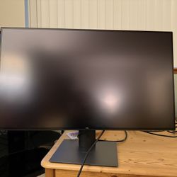 Dell UltraSharp U3219Q 32" 4K UHD Monitor – Excellent Condition