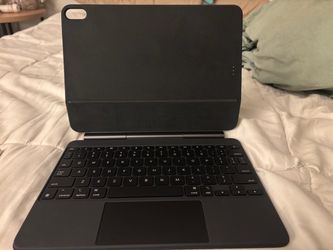 Apple Magic Keyboard for iPad Pro & Pencil Pro