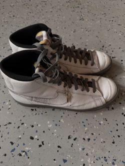 Nike Blazers Mid ‘77 Men Size 9