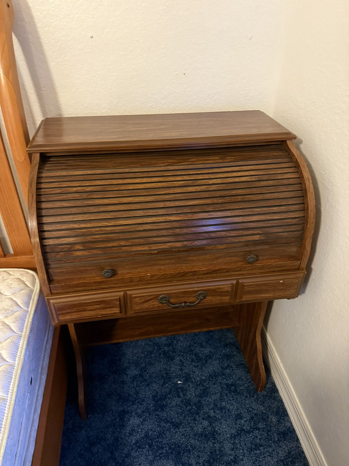 Accordion Desk
