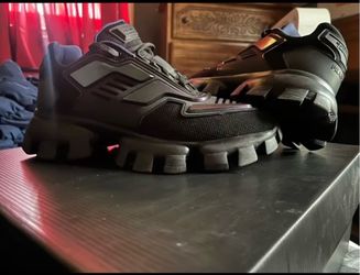 Prada cloudburst