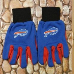 Buffalo Bills Unbranded Utility Gloves W/EMBROIDERED LOGOS! (UNUSED)😇WARM! GOOD FOR WINTER!🥶Please Read Description.