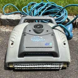 Dolphin  DX3 Pool Vacuum 