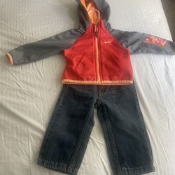 Levis and Nike sweater ser. 12 months