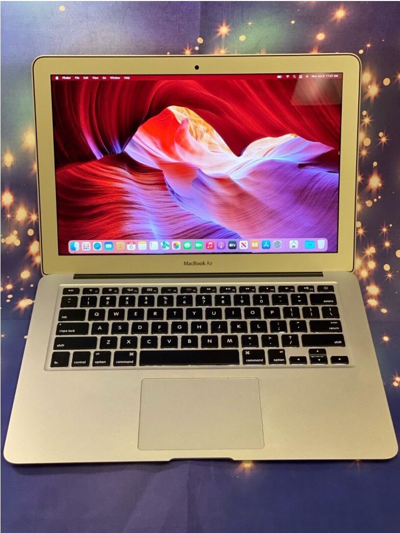 2013/14 Macbook Air 13 Inch 1.3Ghz i5 8GB 128GB