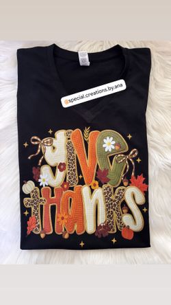 Beautiful Thanksgiving Shirt 🧶🤎