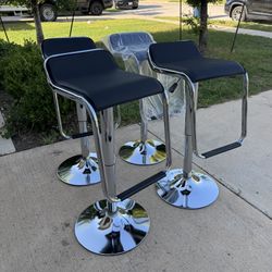 Beautiful Barstools Set Of 4 