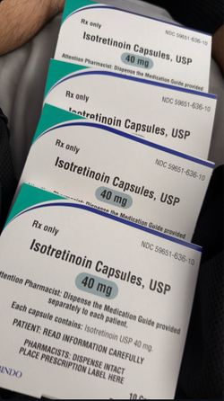 Isotretinoin Capsules, USP 40mg
