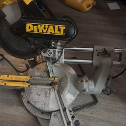 Dewalt  12' Saw