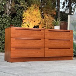 Danish Modern Mid Century Teak Lowboy Dresser Buffet Credenza Jesper