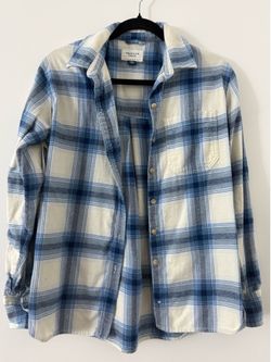 American Eagle blue white plaid flannel shirt