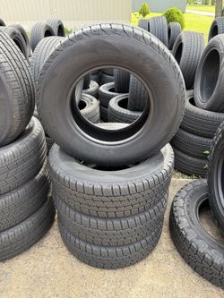 4 llantas 245/70/16 95% de vida