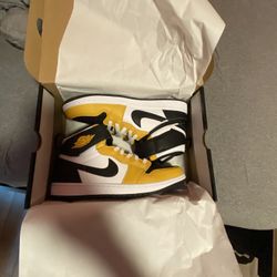 Jordan 1 Hi Flyease