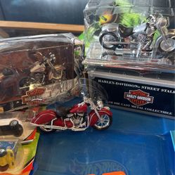 Harley Davidson And Indian Die Cast Motorcycles