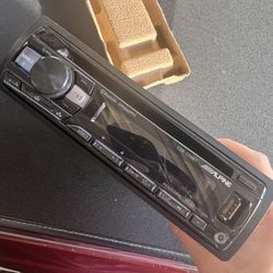 Alpine Car Radio