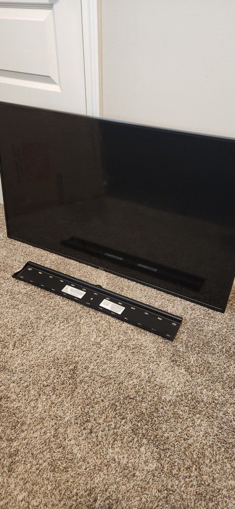 43-Inch HD TV - with Wall Mount