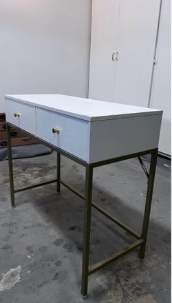 Make up table