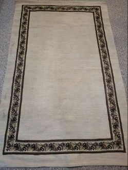 White Plush 3x5 Rug For Sale