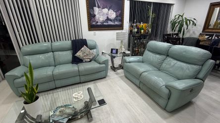 Juego de sofás reclinables de piel – $200