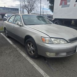 1999 Lexus ES 300