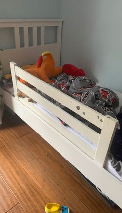 Potterybard bed rail retail $125