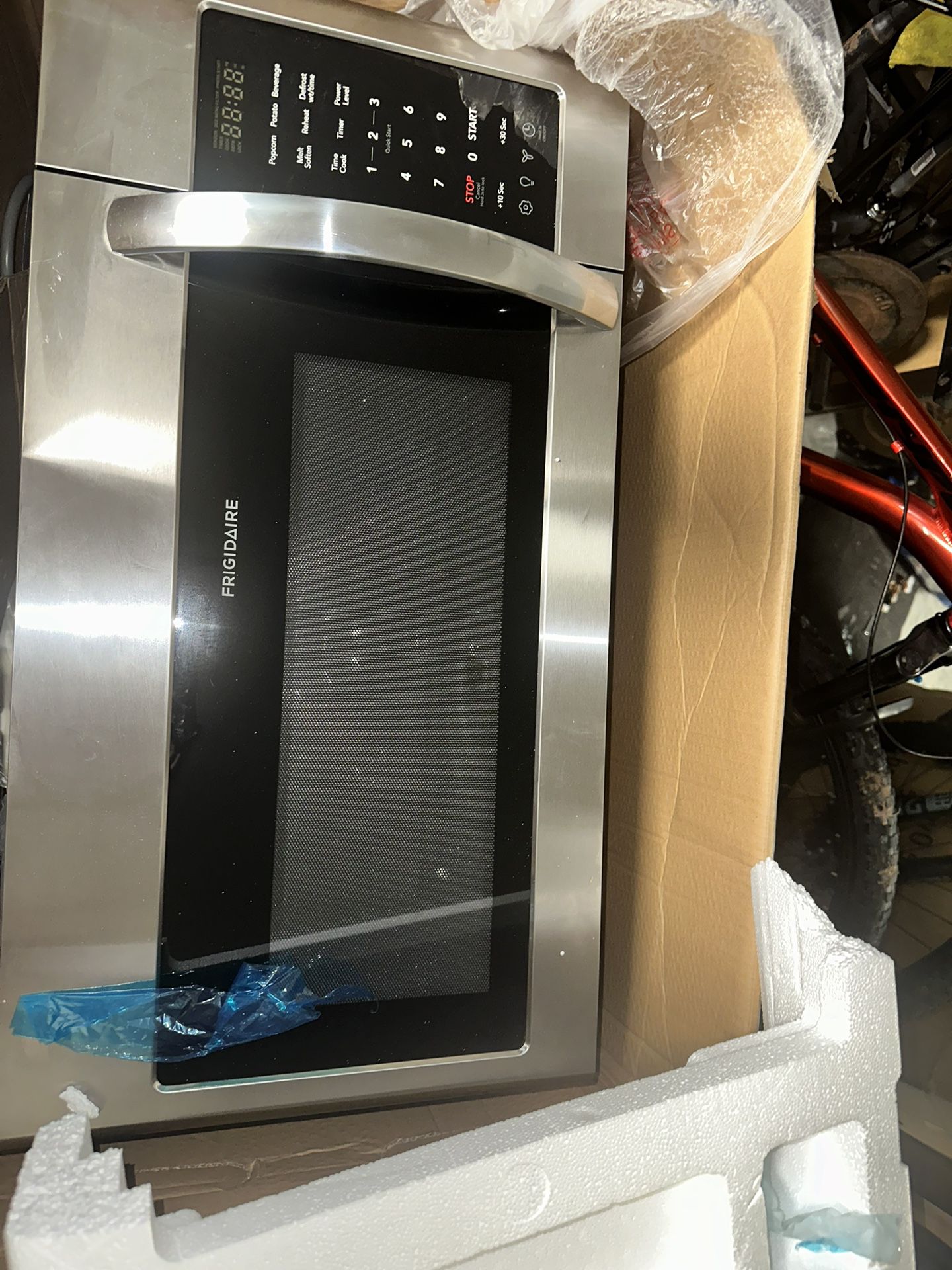 FRIGIDAIRE Microwave Over The Range