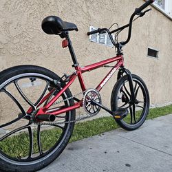 Mongoose 20 Inch Bmx Bike $140