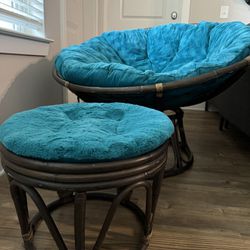 Wooden Papasan Chair With Matching Footrest