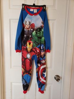 Boy's Pajamas Size 6/7