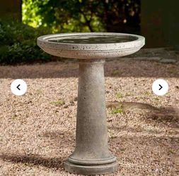Campania Isleboro Bird bath