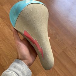 Se bike seat