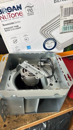 Bathroom exus fan.