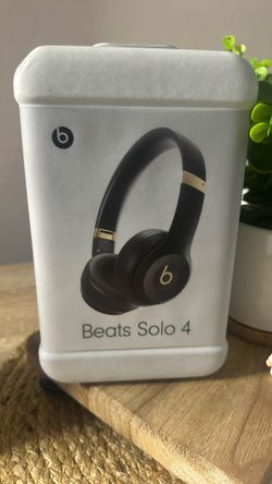 Beats Solo 4 Headphones 