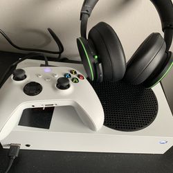 Xbox Series S With Controller And Headset Wireless