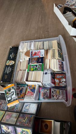 Large Mixed Sports Trading Card Lot