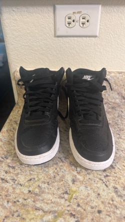 Black and white nike court vision