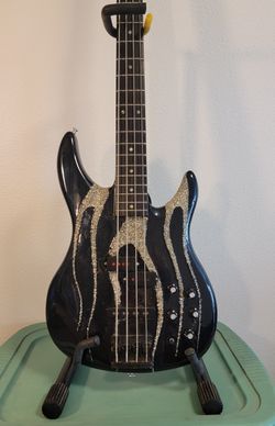 Ibanez Dyna bass