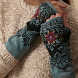 Handmade Alpaca Fingerless Gloves 