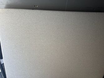 Queen size Casper mattress has a little cat here, but I have a brand new mattress topper for it