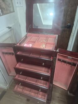 Vintage dark wood jewelery box
