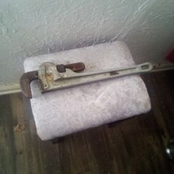 Pipe Wrench